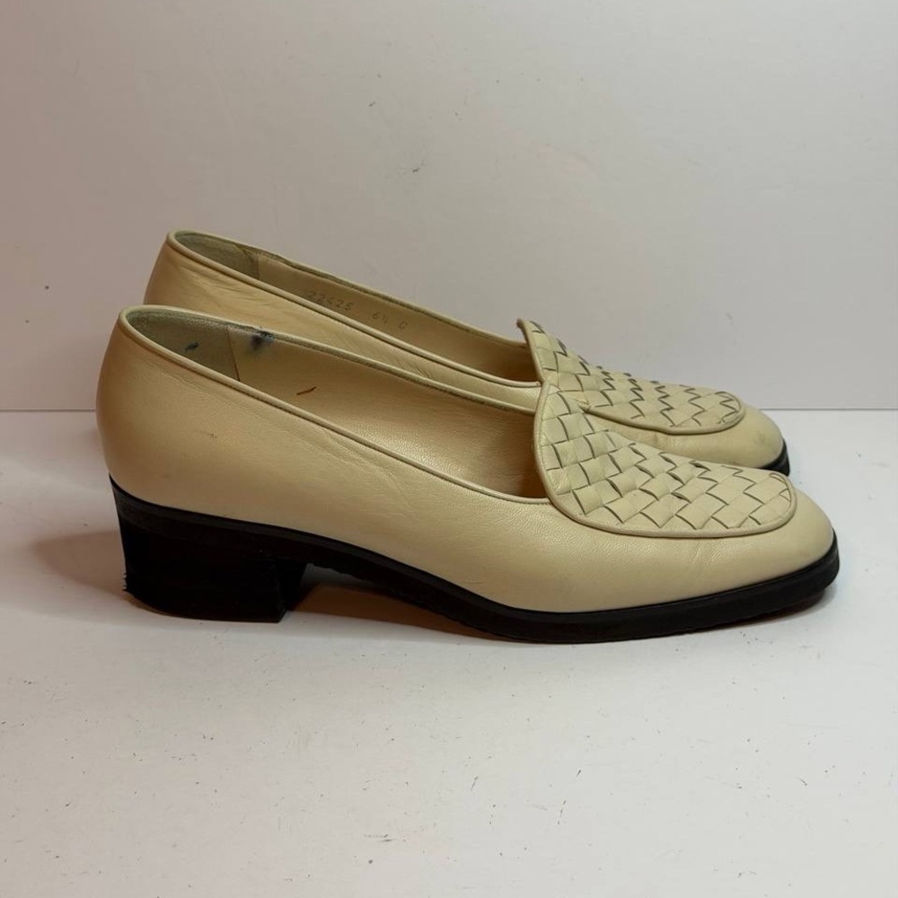 Bottega Veneta Intrecciato Woven Leather Slip-on Loafers in Cream Size 6.5